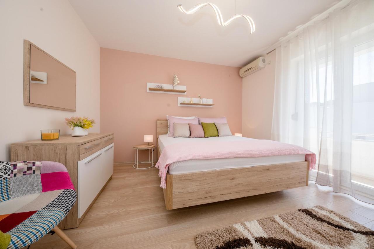 Apartments Luka ラブ エクステリア 写真