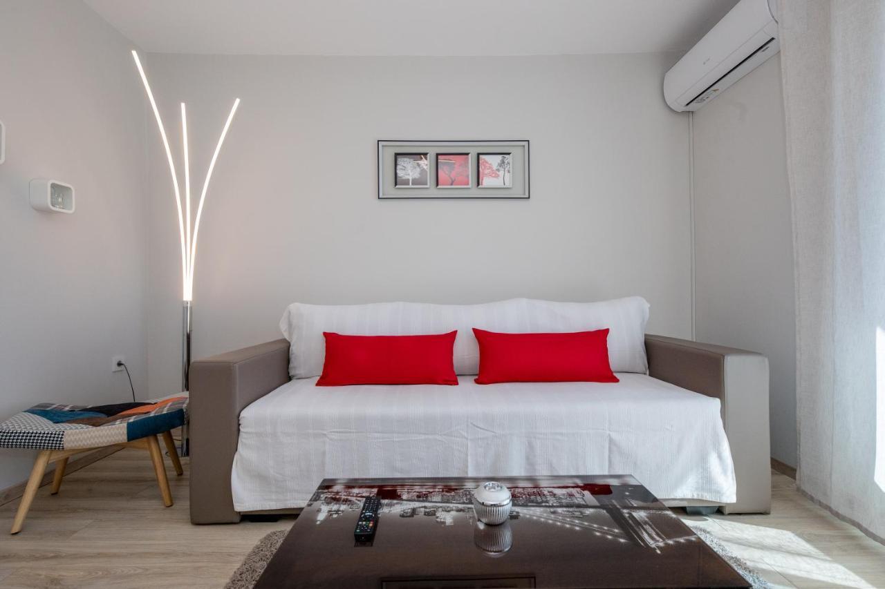 Apartments Luka ラブ エクステリア 写真
